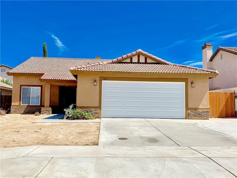 1462 Nutmey Ln in Hemet, CA - Building Photo