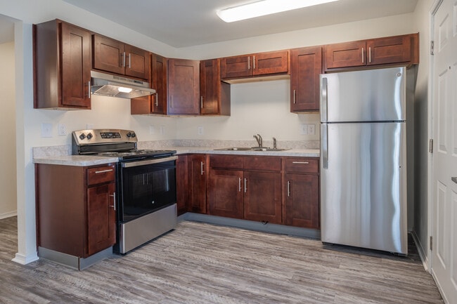 Paige Pointe Townhomes