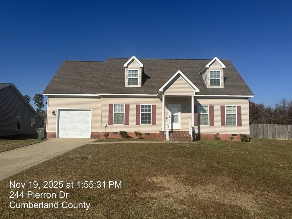 244 Pierron Dr in Fayetteville, NC - Building Photo