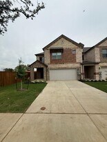 144 Pinkie Holmes Dr in Grand Prairie, TX - Building Photo