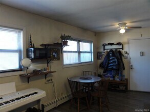 902 S Lake Blvd in Mahopac, NY - Building Photo - Building Photo