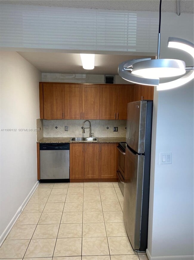 13255 SW 9th Ct