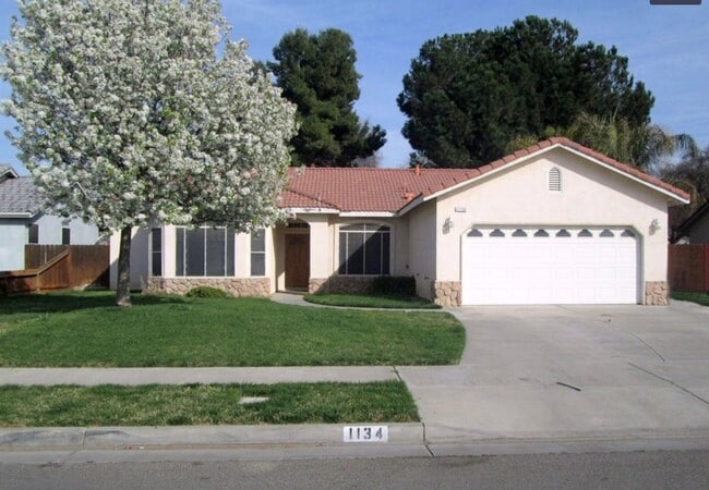 property at 1134 Pine Ct