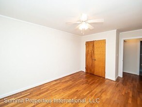 407 W Harvie Ave-Unit -Unit B in Gastonia, NC - Building Photo - Building Photo