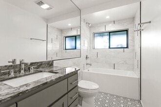 2518 Fordham Dr in Costa Mesa, CA - Building Photo - Building Photo