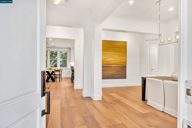 216 Seclusion Valley Way in Lafayette, CA - Foto de edificio - Building Photo