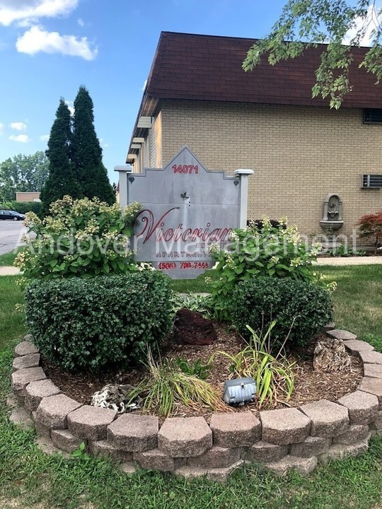 14071 Stephens Rd-Unit -B5 in Warren, MI - Building Photo