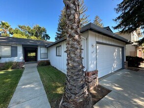 949 San Simeon Dr in Concord, CA - Building Photo - Building Photo