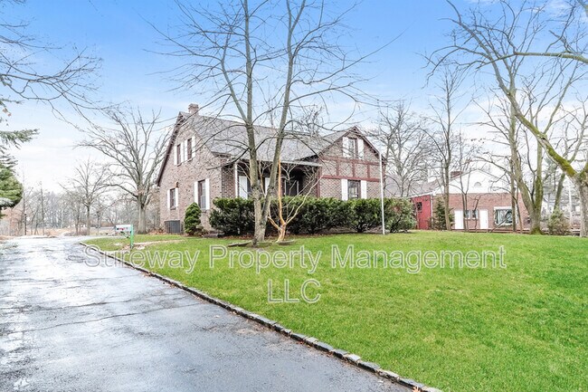 310 Union Ave in Middlesex, NJ - Building Photo - Building Photo