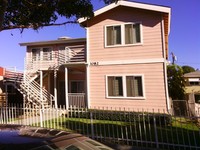 1082 Olive Ave in Long Beach, CA - Foto de edificio - Building Photo