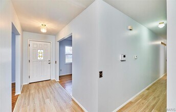 815 Montmartre Ct in St. Louis, MO - Building Photo - Building Photo
