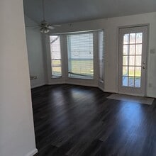 14114 Old Village Ln in Sugar Land, TX - Building Photo - Building Photo