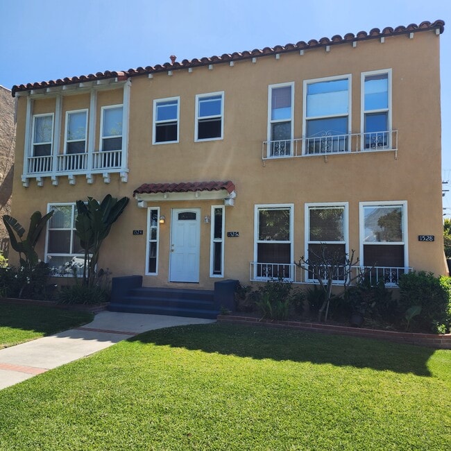 1526 1/2 Hauser Blvd, Unit 1526