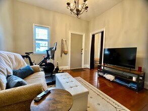 271 Chestnut Ave, Unit R in Boston, MA - Foto de edificio - Building Photo