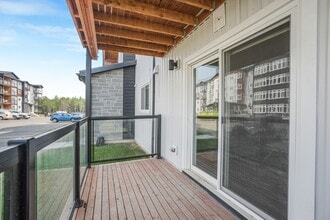 7 Manhattan Dr in Fredericton, NB - Building Photo - Building Photo