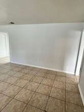 808 S 11th St in Fort Pierce, FL - Building Photo - Building Photo