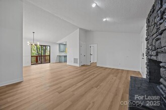 6227 King George Dr in Charlotte, NC - Building Photo - Building Photo