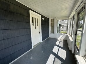 346 W Wesley St in Jackson, MI - Building Photo - Building Photo