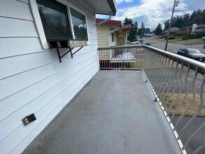 2148 Duggan Rd in Nanaimo, BC - Building Photo - Building Photo