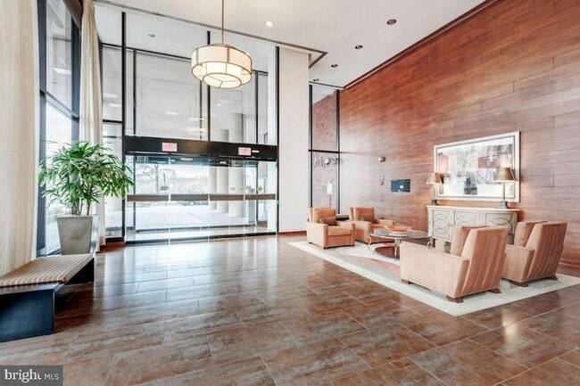 2555 Pennsylvania Ave NW, Unit 714 in Washington, DC - Building Photo - Building Photo