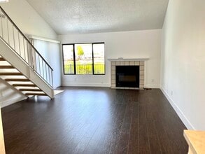 5651 Schooner Loop in Discovery Bay, CA - Building Photo - Building Photo