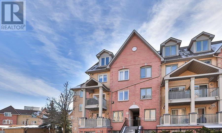 75-875 Weldrick Rd E in Richmond Hill, ON - Building Photo