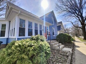 307 W Illinois St in Urbana, IL - Building Photo - Building Photo