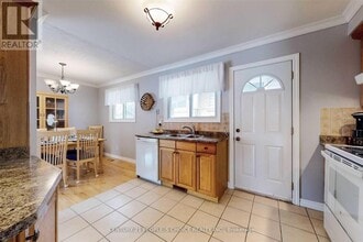 5 Mid Pines Rd in Toronto, ON - Building Photo - Building Photo