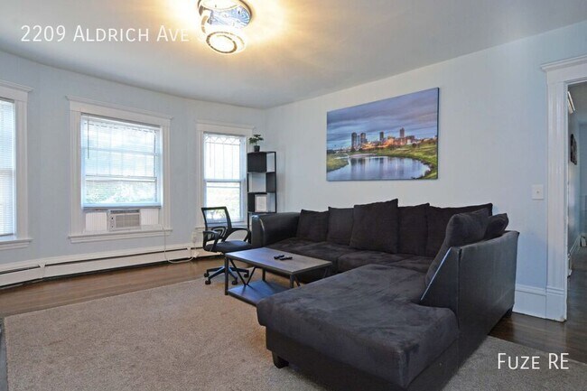 2209 Aldrich Ave S-Unit -2 in Minneapolis, MN - Building Photo - Building Photo