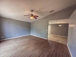 5619 E Pitt Ave in Fresno, CA - Building Photo - Building Photo