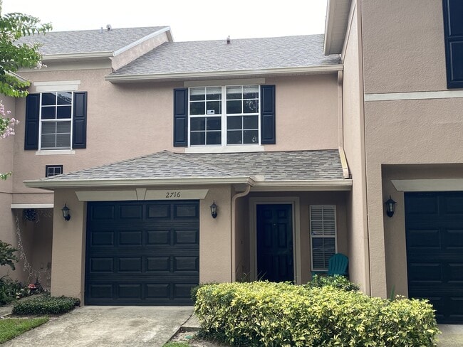 property at 2716 Clinton Heights Ct
