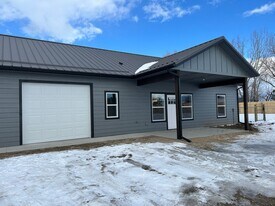 487 Ashleigh Ln in Stevensville, MT - Building Photo