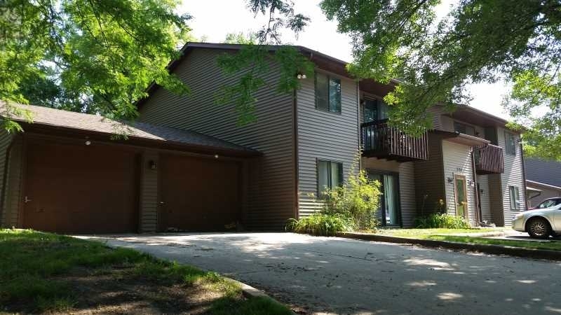 Willow Ridge Apartments in Iowa City, IA - Foto de edificio