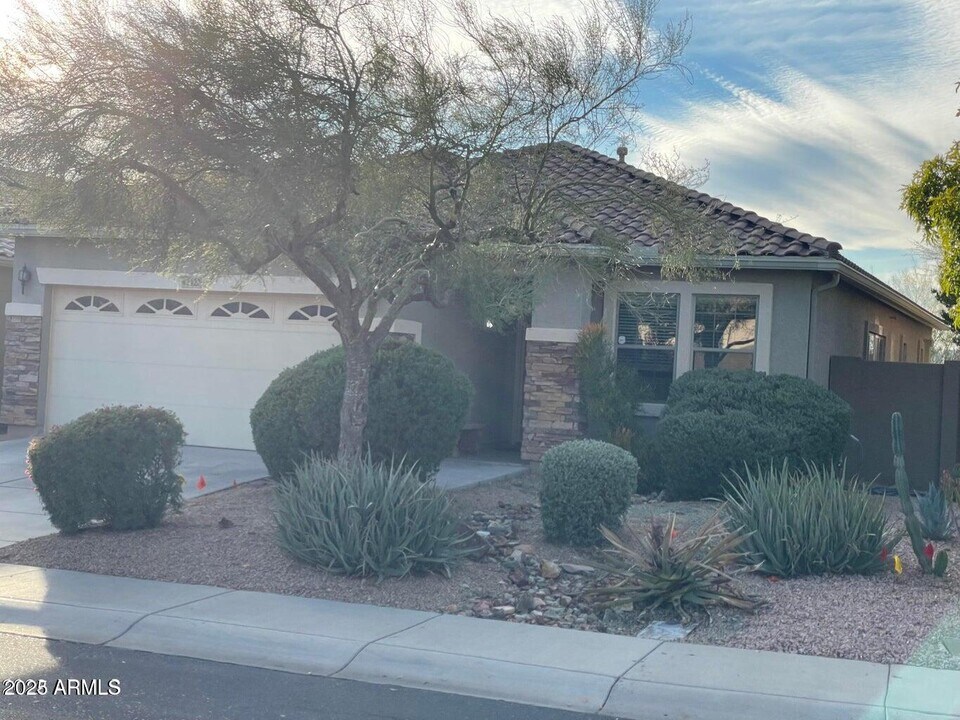 42422 N 46th Ln in Phoenix, AZ - Building Photo