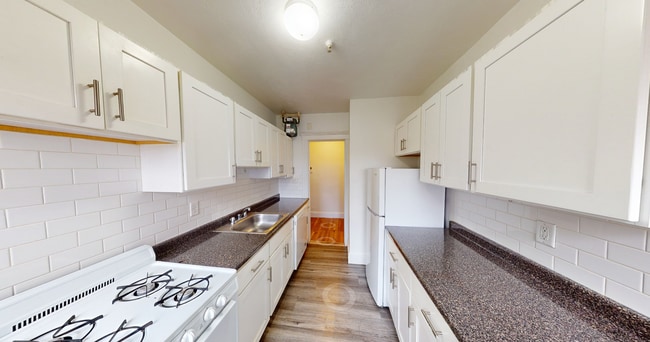 1622 Commonwealth Ave, Unit 6 in Boston, MA - Building Photo - Building Photo