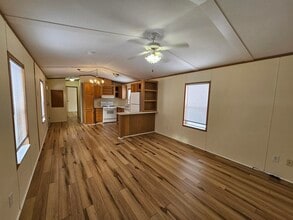 32 Woodside Ln in Weedsport, NY - Building Photo - Building Photo