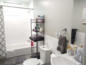 17 Ashley St, Unit 1 in Boston, MA - Building Photo - Building Photo