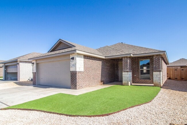 3214 Aberdeen Ave in Wolfforth, TX - Building Photo - Building Photo