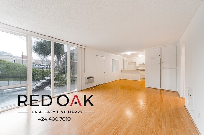 property at 2748 Montrose Ave