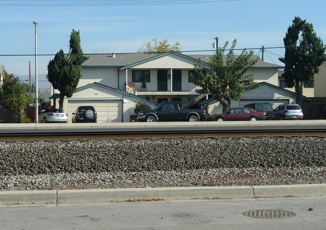 3551 Lafayette St in Santa Clara, CA - Building Photo - Building Photo