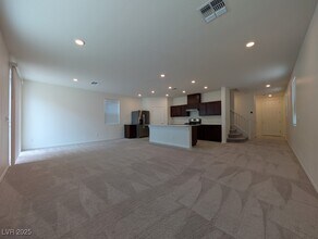 7075 Baza Ave in Las Vegas, NV - Building Photo - Building Photo