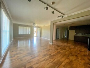 1002 N 17th St in Lamesa, TX - Building Photo - Building Photo