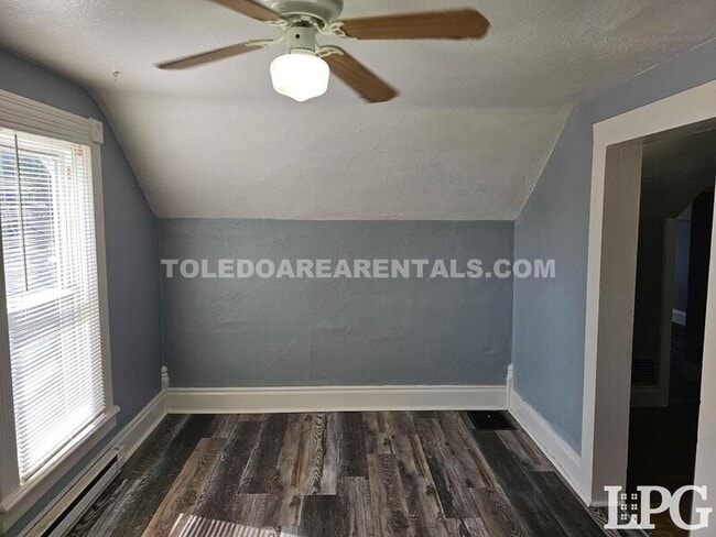 5520 N Summit St in Toledo, OH - Building Photo - Building Photo