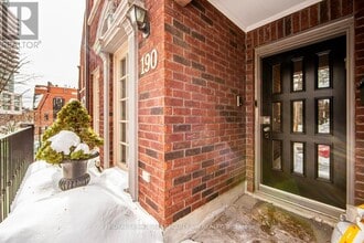 190 Bedford Rd in Toronto, ON - Building Photo - Building Photo