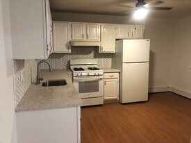 114 Lawton St in Yonkers, NY - Building Photo