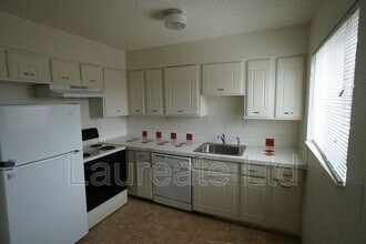 7320 Tennyson St in Westminster, CO - Foto de edificio - Building Photo