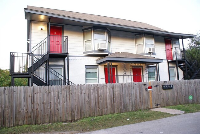 property at 2511 Rosalie St