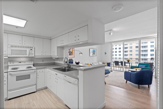 property at 701 Brickell Key Blvd