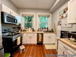 917 Beacon St in Boston, MA - Building Photo - Building Photo