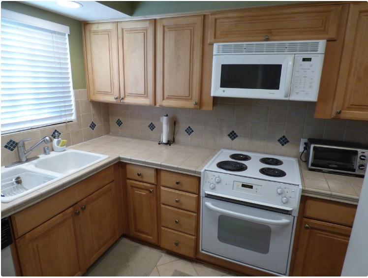 12178 Rancho Bernardo Rd in San Diego, CA - Building Photo